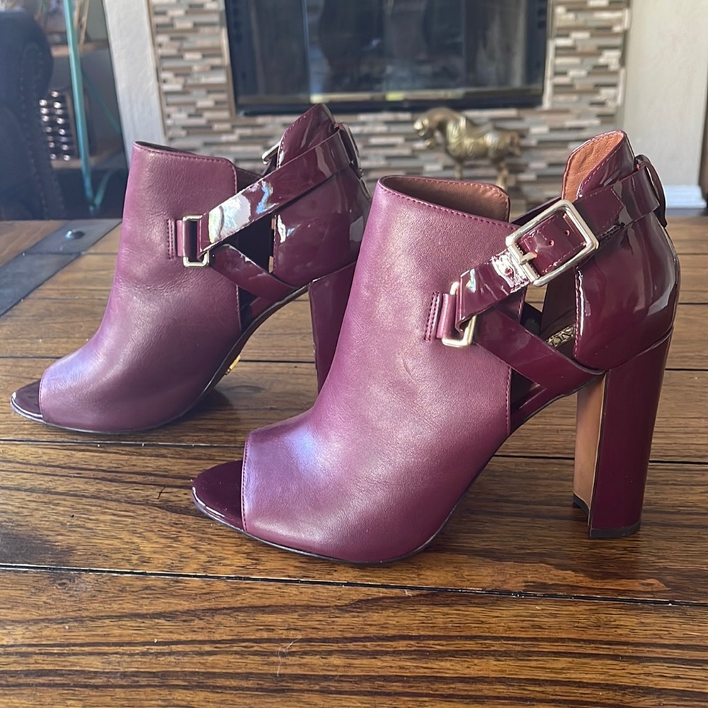 LAST CHANCE: Gorgeous, Deep Red Ralph Lauren Heel Ready for Fall!